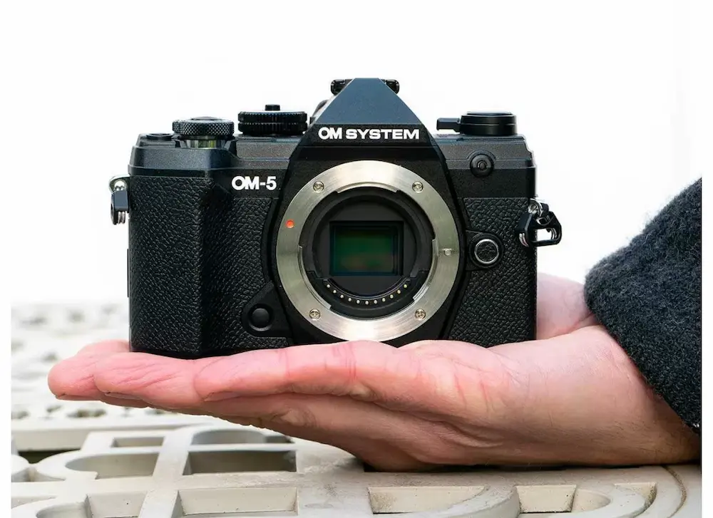 OM SYSTEM OM-5 ボディ 
